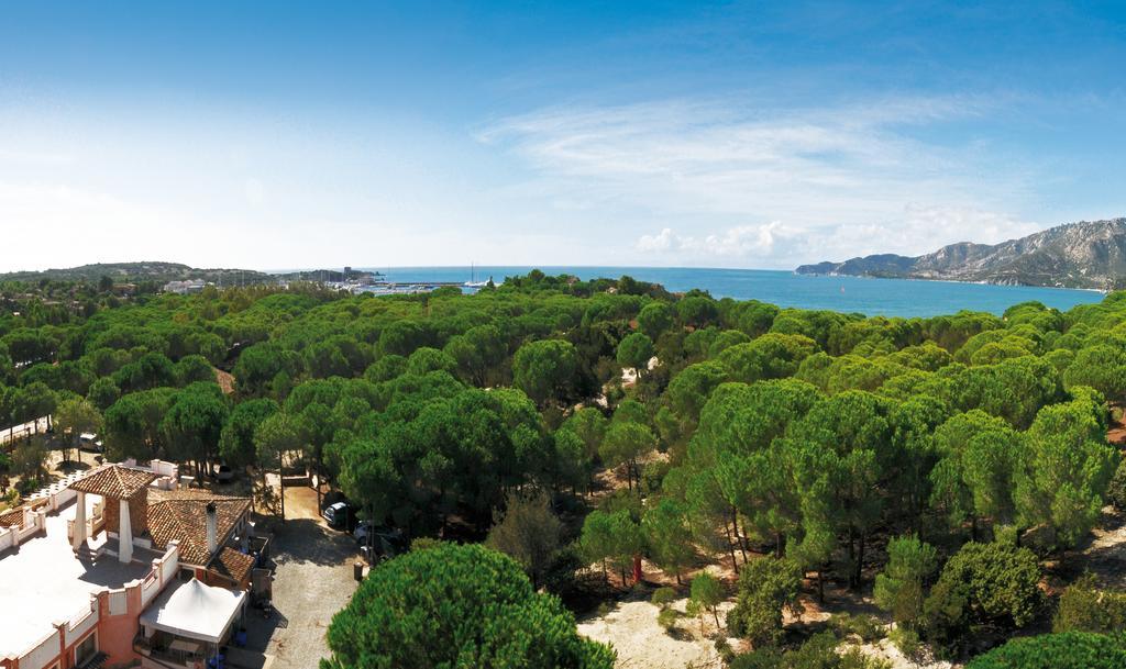 Villaggio Camping Spiaggia Del Riso Вилласимиус Экстерьер фото
